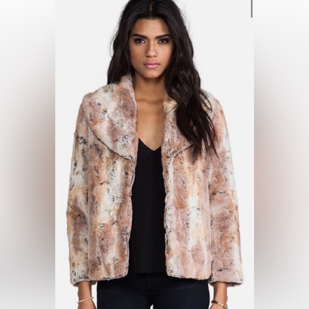 OBO Alice + Olivia Annistyn Round Collar Faux Fur Coat in Brown
